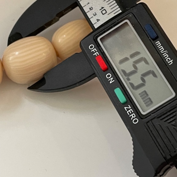 Vintage Art Deco French Celluloid Galalith Graduated Necklace Hidden cla… - Picture 11 of 15